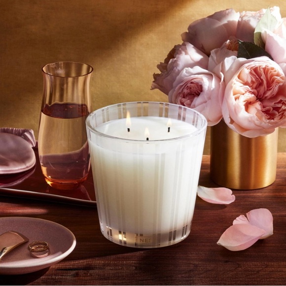🆕 NEST NEW YORK 3-Wick Candle 21.2 oz • ROSE NOIR & OUD • Excellent Throw • NIB - Picture 2 of 6